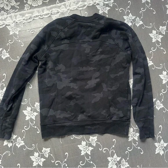 Lululemon Scuba Crew - Picture 3 of 8